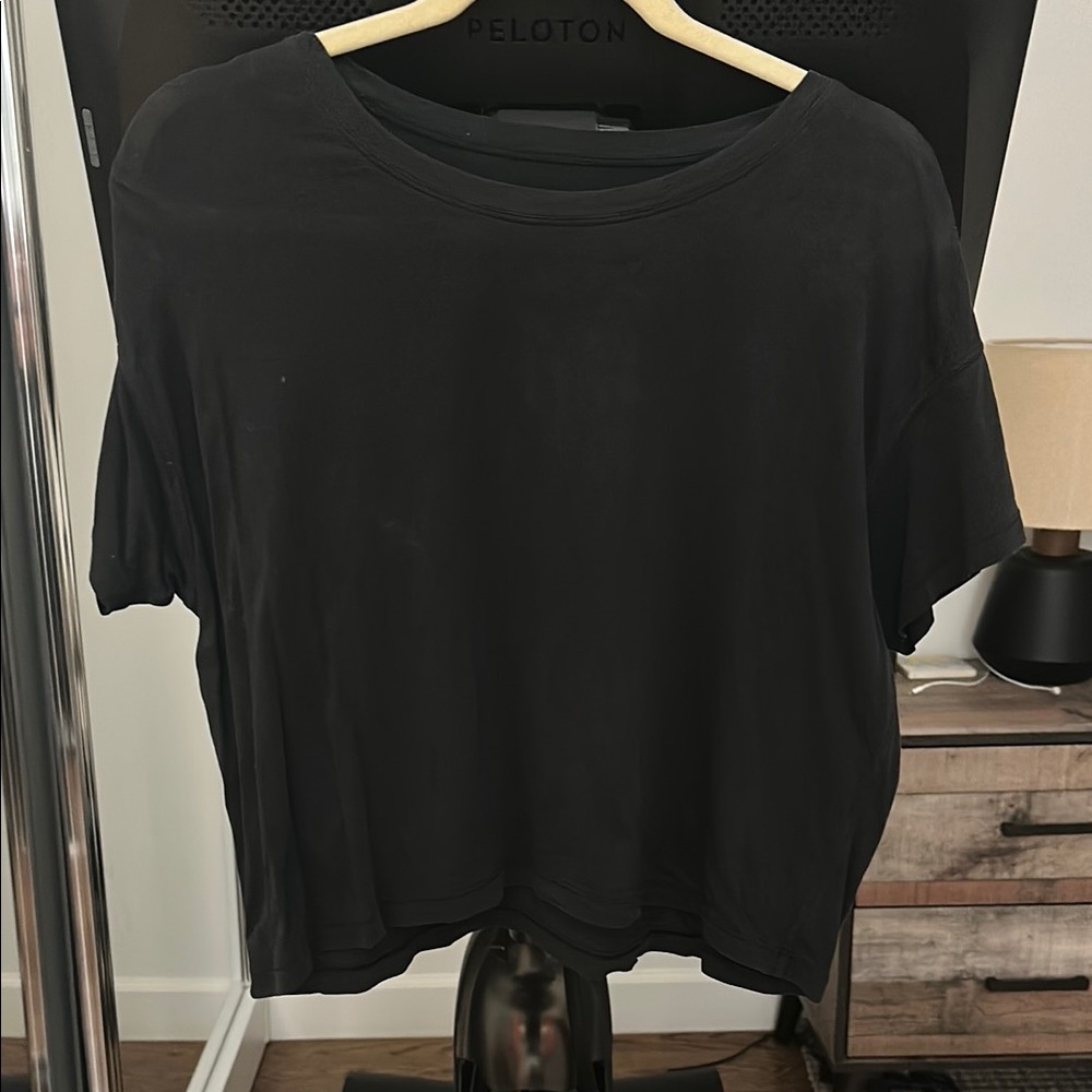 lululemon Classic Black Women's Crop Top